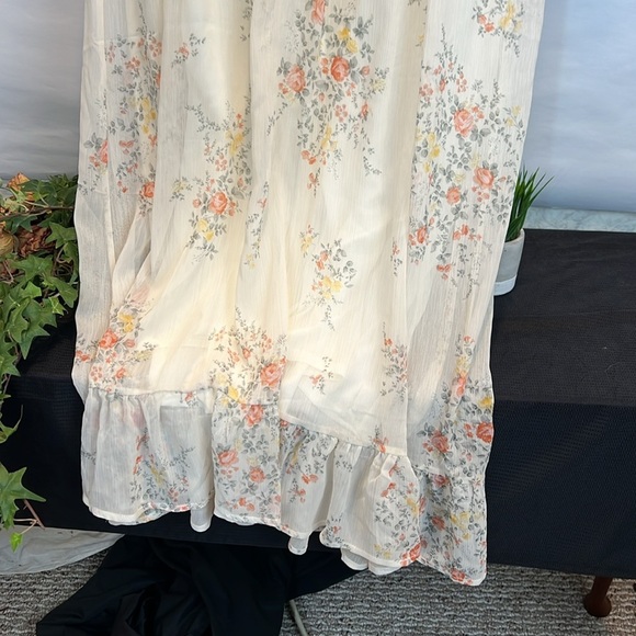 Geegee Cream Maxi Dress floral - Picture 5 of 6